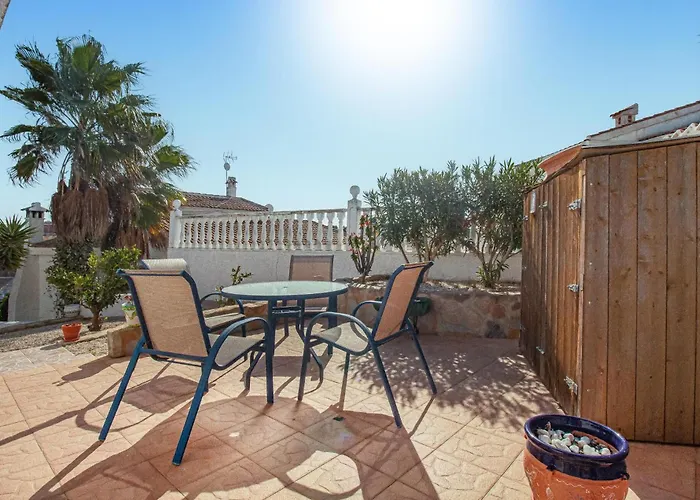 3 Bedroom Lovely In בית נופש *