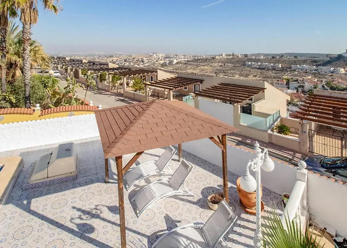 3 Bedroom Lovely In בית נופש *