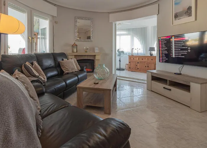 3 Bedroom Lovely In